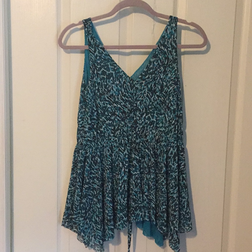 Michael Kors double v top w/uneven hem